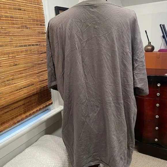 BATMAN TEE - Picture 3 of 5